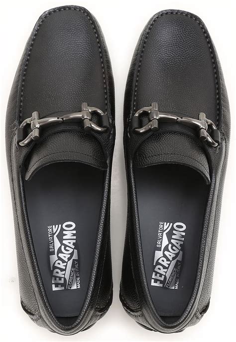 zapato salvatore ferragamo.